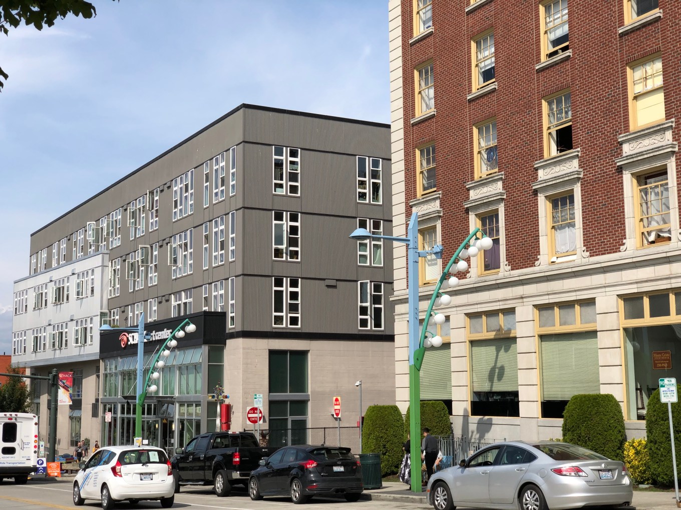 IMG_2203.windows and brick.jpg