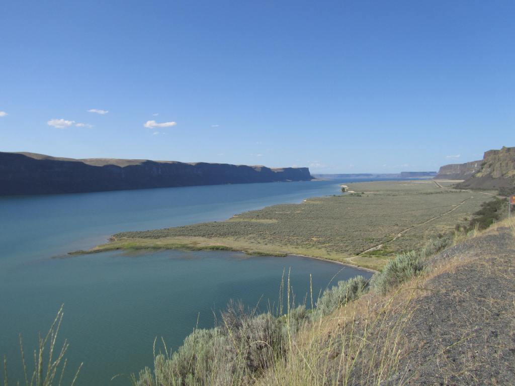 Banks Lank in the Grand Coulee